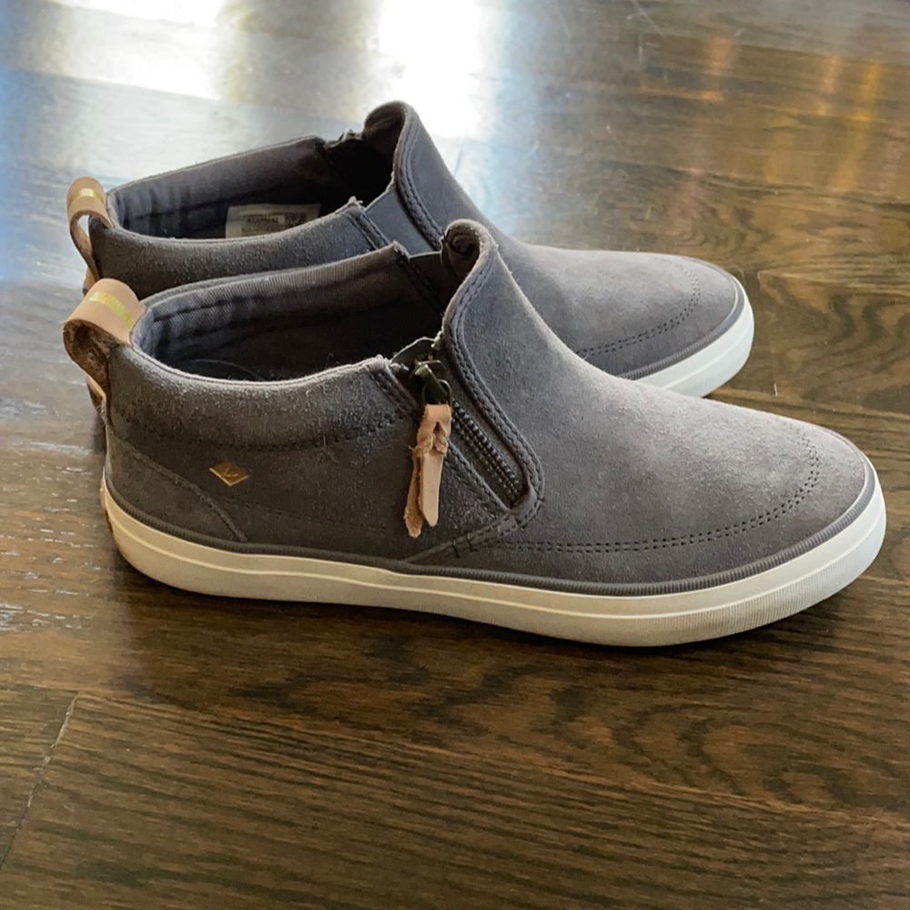 Sperry suede shoes 8